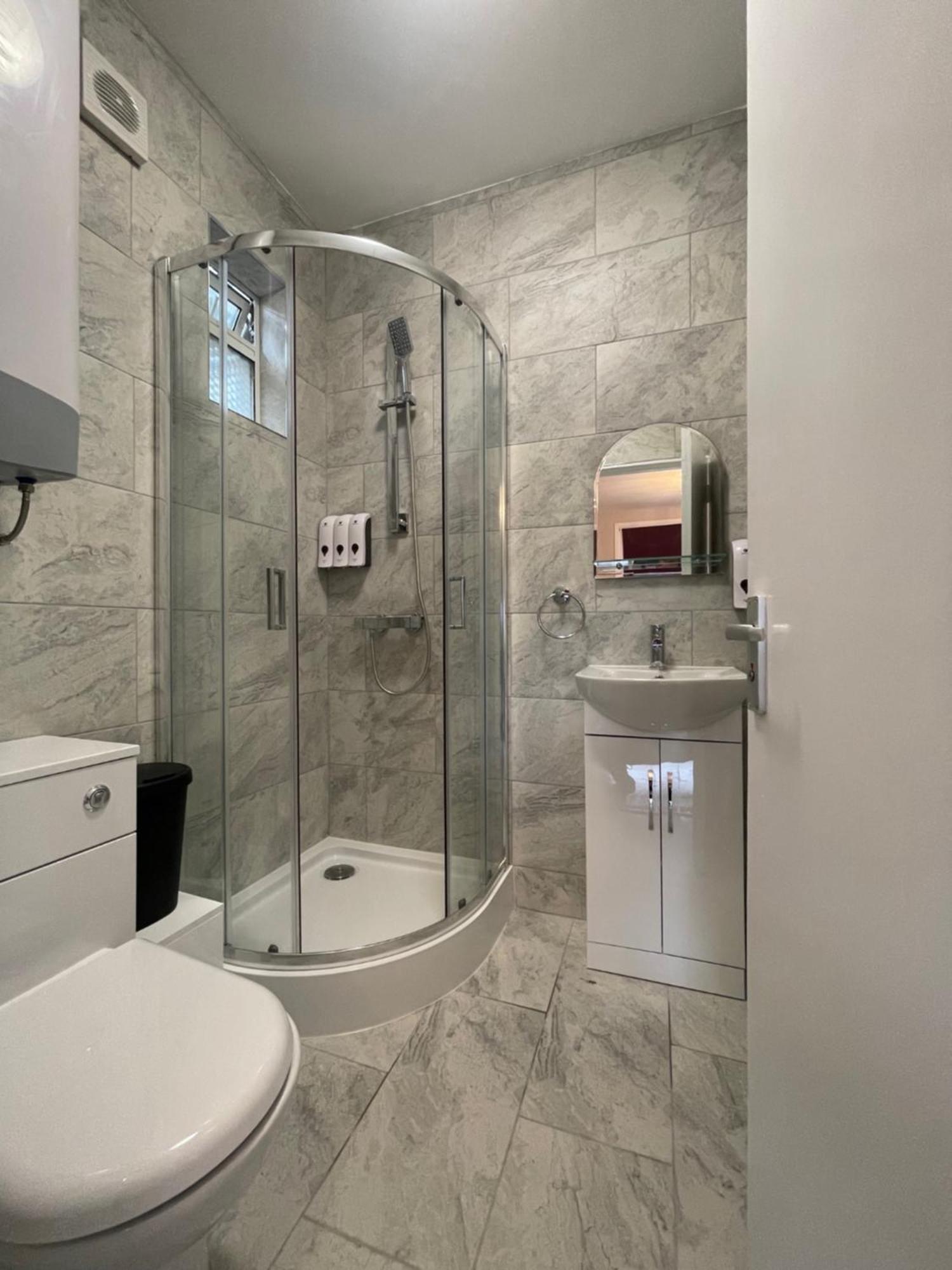 Chamberlayne Inn Лондон Екстериор снимка