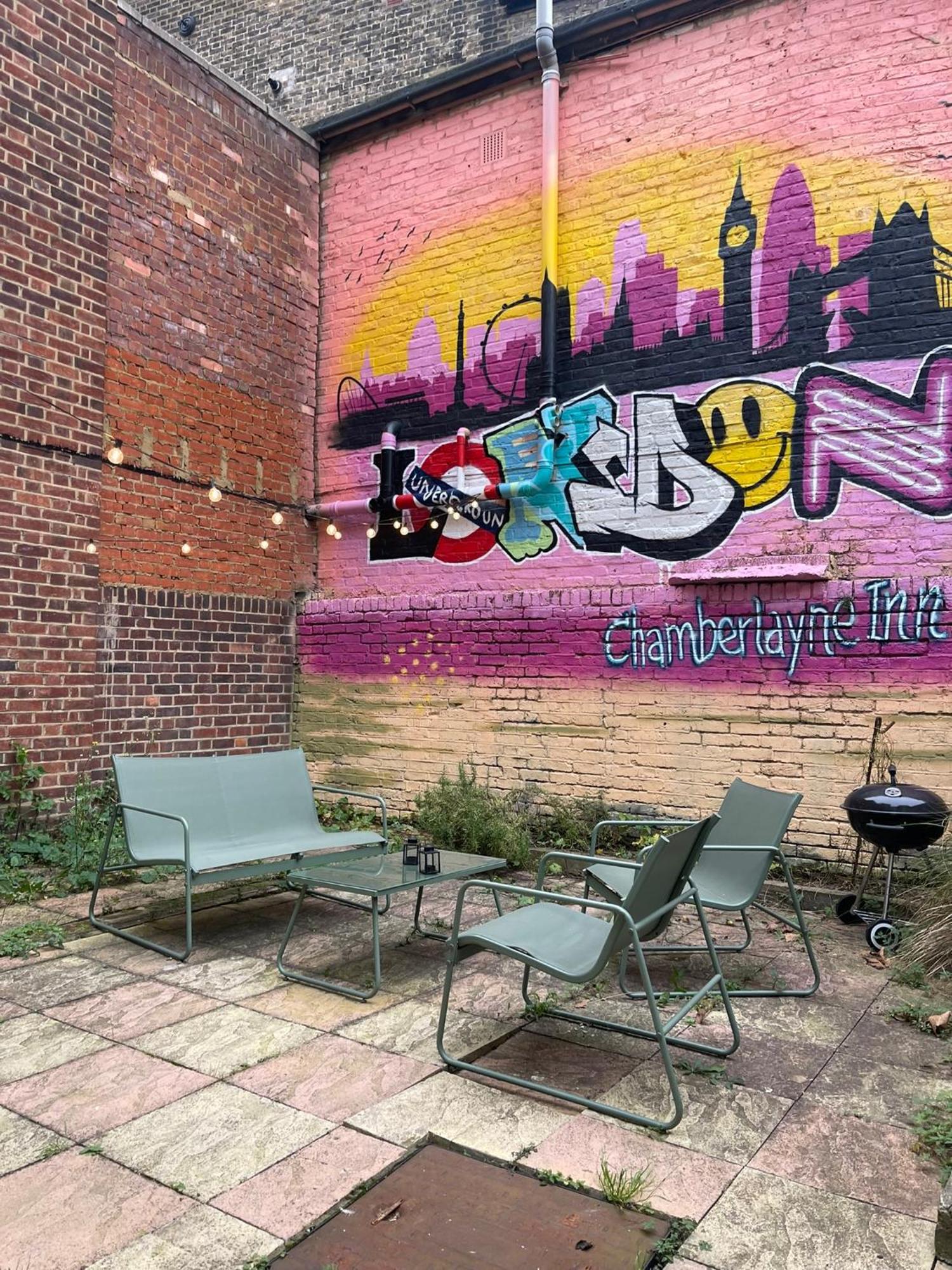 Chamberlayne Inn Лондон Екстериор снимка