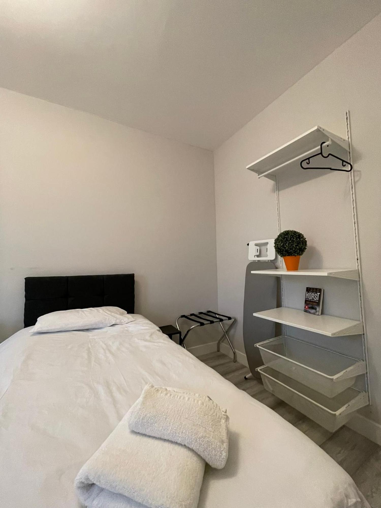 Chamberlayne Inn Лондон Екстериор снимка